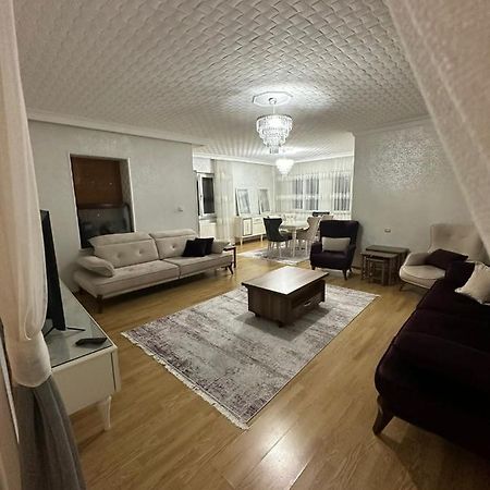 Lovely 2 Bedrooms Apartment With Full Furniture Истанбул Екстериор снимка